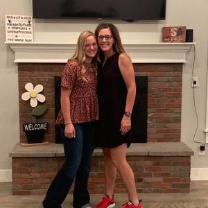 Meet your Posher, Monique